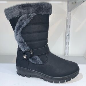 Women's Black Faux-Fur Winter Boot